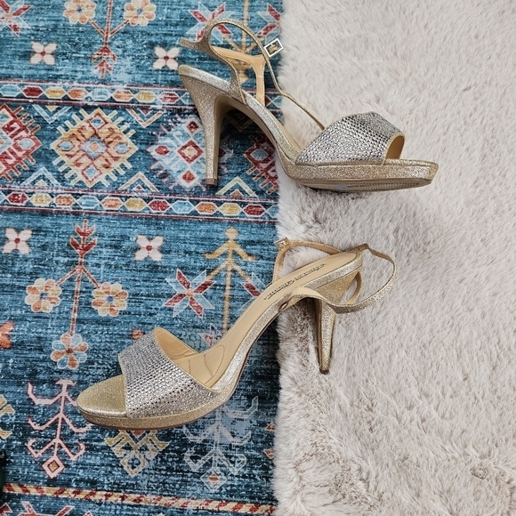Badgley Mischka American Glamour Ankle Strap Peep Toe Rhinestones Heel Women US